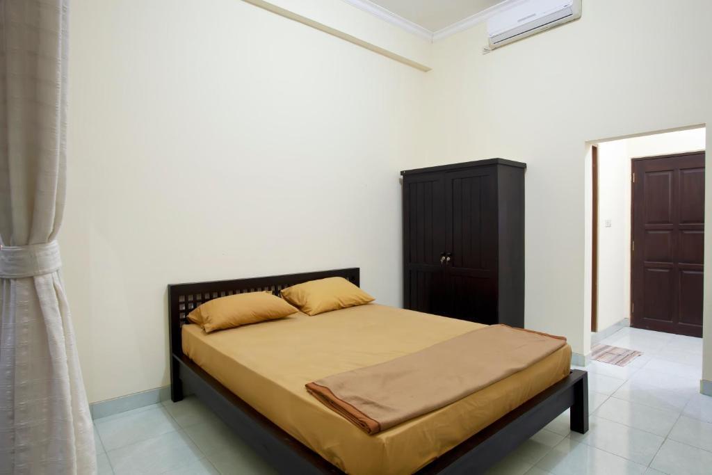 Pondok Taman 828 Hotel Dempassar Quarto foto