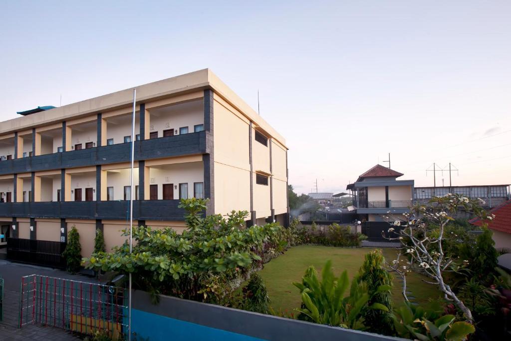 Pondok Taman 828 Hotel Dempassar Exterior foto